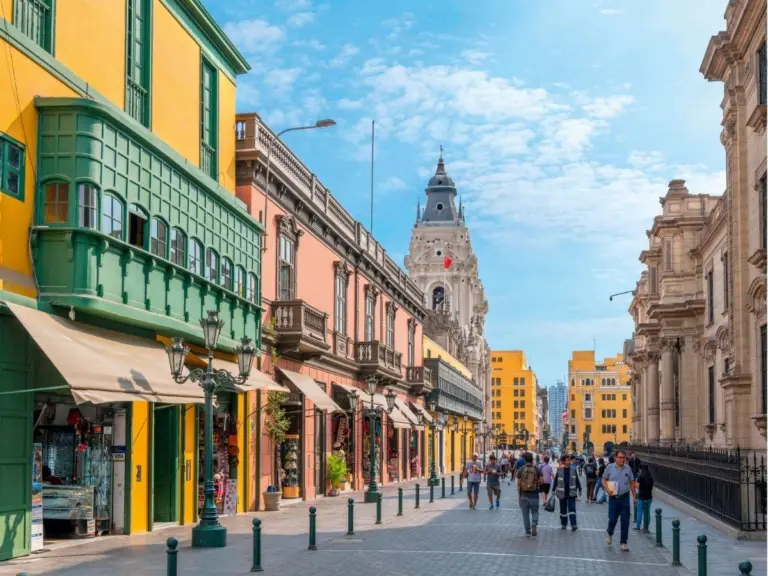 What is the best itinerary for 3 days in Lima?